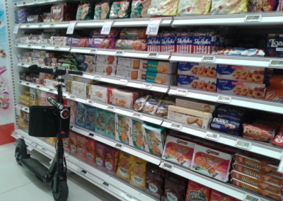 electric-scooter-shopping-3