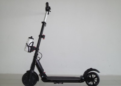 electric scooter water bottle 3