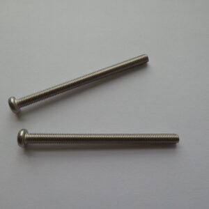 Screw m5 x 70mm